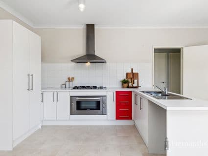 42 Sawle Road, Hamilton Hill - Thumbnail 5
