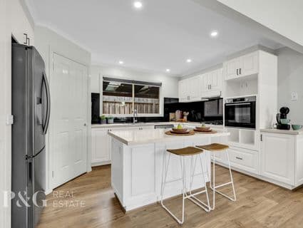 15 Wattlebird Court, Narre Warren - Thumbnail 3
