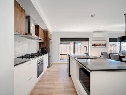 28 Langdon Drive, Wyndham Vale - Thumbnail 7