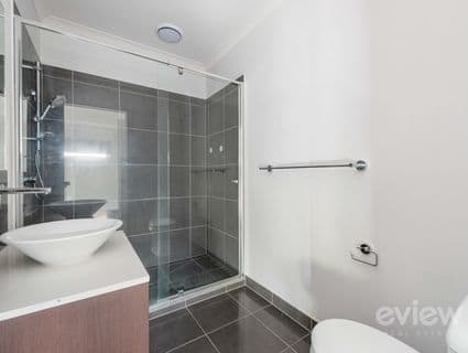 2 Bloom Street, Werribee - Thumbnail 7