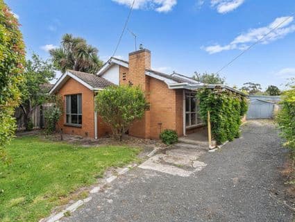 14 First Avenue, Chelsea Heights - Image 1