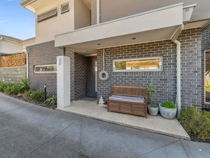 404, Frankston - Thumbnail 2