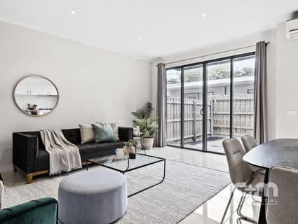 29 Bailey Crescent, Oak Park - Thumbnail 2