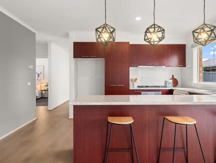 10 Verdure Street, Point Cook - Thumbnail 4