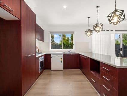 10 Verdure Street, Point Cook - Thumbnail 5