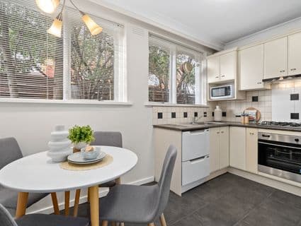 1/18 Segtoune Street, Kew - Thumbnail 3