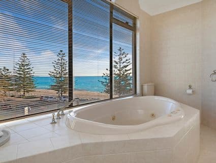 143A Esplanade, Brighton - Thumbnail 8