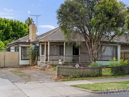 10 Dalkeith Avenue, Tullamarine - Image 1