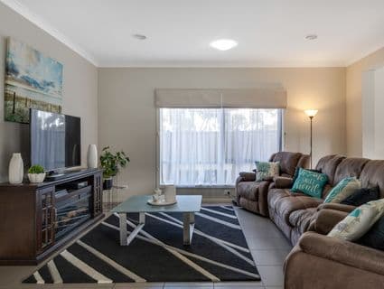 1 Pound Street, Craigieburn - Thumbnail 8