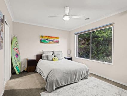12 Emu Bush Drive, Cranbourne West - Thumbnail 7
