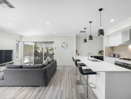 29 Watershed Way, Pearsall - Thumbnail 3