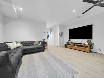 2/4 Daniher Close, Berwick - Thumbnail 4