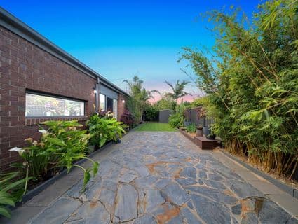 6 Ampelon Street, Manor Lakes - Thumbnail 3