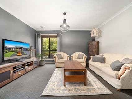 6 Ampelon Street, Manor Lakes - Thumbnail 8