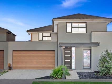 8 Wardan Avenue, Greenvale - Image 1