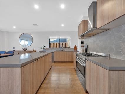 8 Wardan Avenue, Greenvale - Thumbnail 3