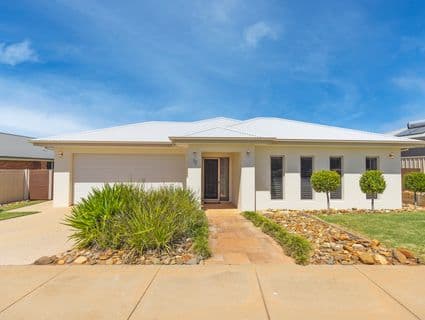 17 Boree Drive, Swan Hill - Image 1