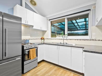 14 Stayner Court, Chelsea - Thumbnail 6