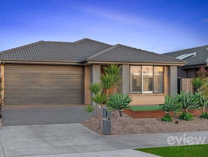 16 Natura Avenue, Werribee - Thumbnail 2