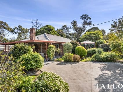 16 Dartnell Close, Crib Point - Image 1