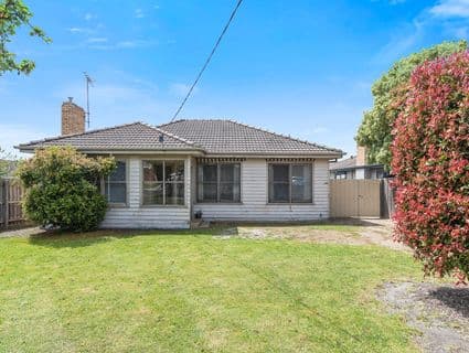 9 Moomba Street, Mornington - Thumbnail 2