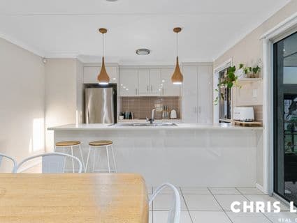 30 Stoneleigh Way, Holmview - Thumbnail 2