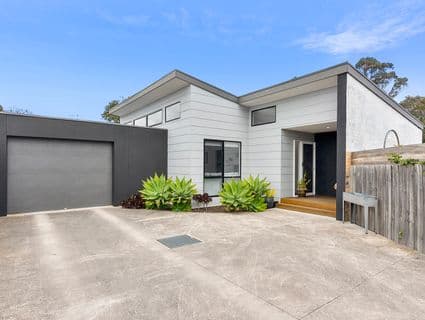 79A Hayes Avenue, Rosebud - Image 1