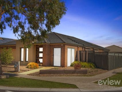 21 Yarraman Road, Manor Lakes - Image 1