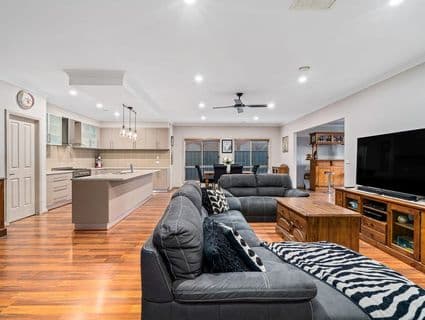 29 Cleveland Drive, Craigieburn - Thumbnail 8