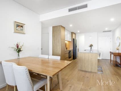202/22 Kearns Crescent, Ardross - Image 1