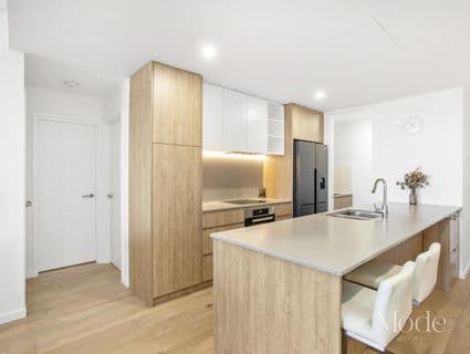 202/22 Kearns Crescent, Ardross - Thumbnail 2