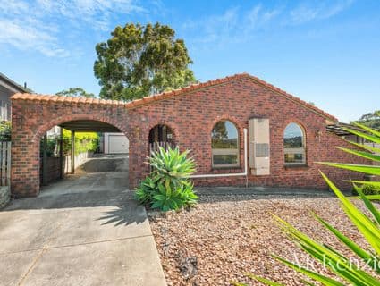 370 Grenfell Road, Surrey Downs - Image 1