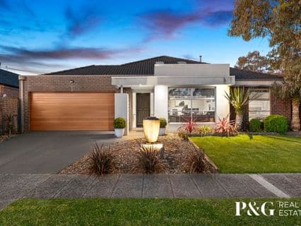 112 Hutchinson Drive, Lynbrook - Image 1