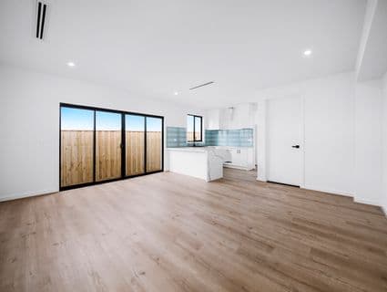 9 Segur Road, Clyde North - Thumbnail 3