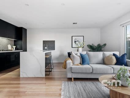 4/3 Curie Avenue, Oak Park - Image 1