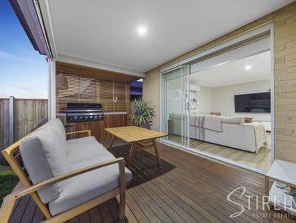 18 Hikari Crescent, Cranbourne South - Thumbnail 3