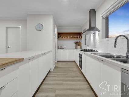 18 Hikari Crescent, Cranbourne South - Thumbnail 6