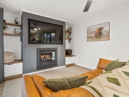 8 Montrose Avenue, Somerville - Thumbnail 4