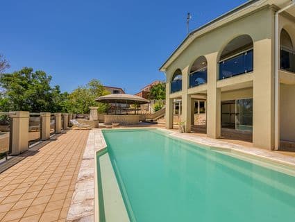 32 Eden Street, Gladstone Central - Image 1