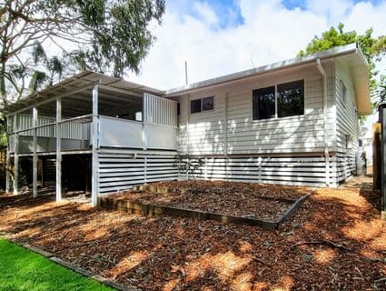 28 Newfield Street, Sunrise Beach - Thumbnail 4