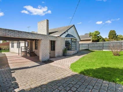 15 Golf Links Road, Frankston - Thumbnail 2