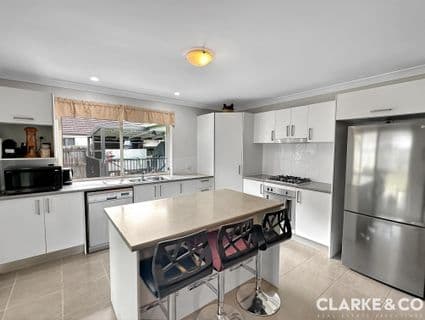 404, Beerwah - Thumbnail 3