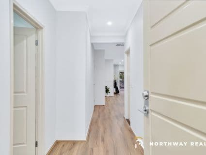 25 Bellini Drive, Greenvale - Thumbnail 3