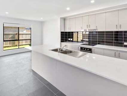 9 Broadwater Street, Newport - Thumbnail 3