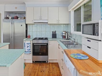 9 Heidelberg Court, Badger Creek - Thumbnail 2