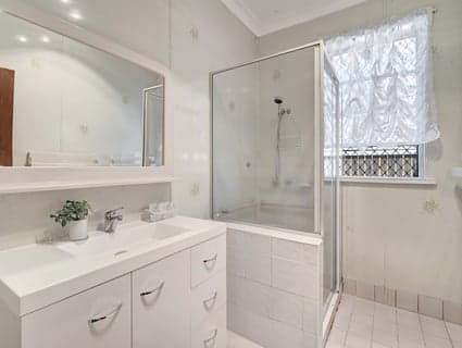 854 Pacific Highway, Marks Point - Thumbnail 5