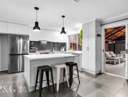 10 Berkshire Place, Narre Warren South - Thumbnail 2