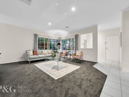 26 Golden Grove Drive, Narre Warren South - Thumbnail 2