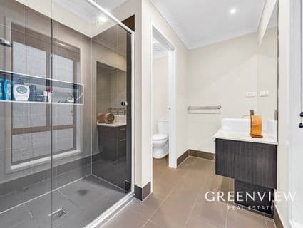 13 Jupiter Crescent, Cranbourne West - Thumbnail 8