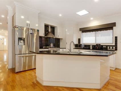 4 Marne Drive, Roxburgh Park - Thumbnail 6